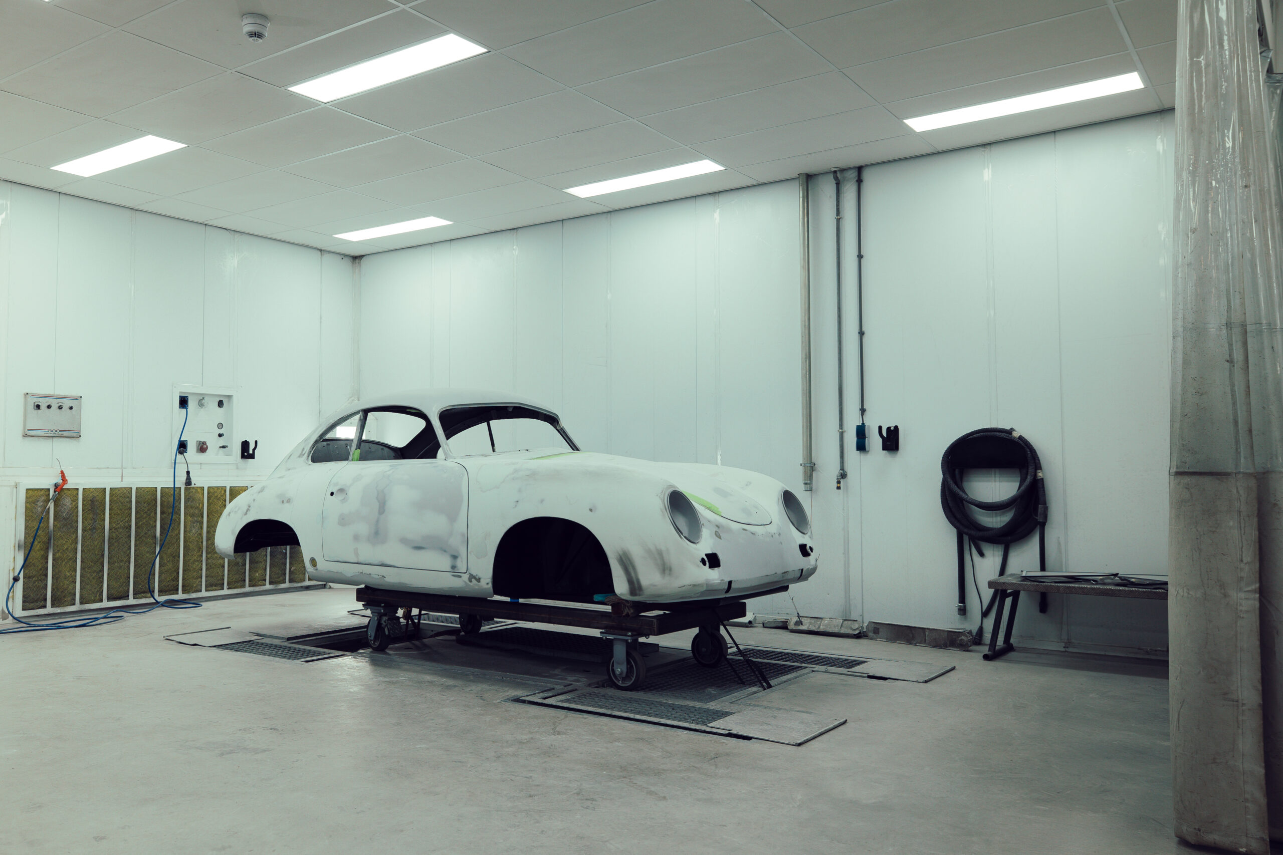 Porsche 356 in de werkplaats
